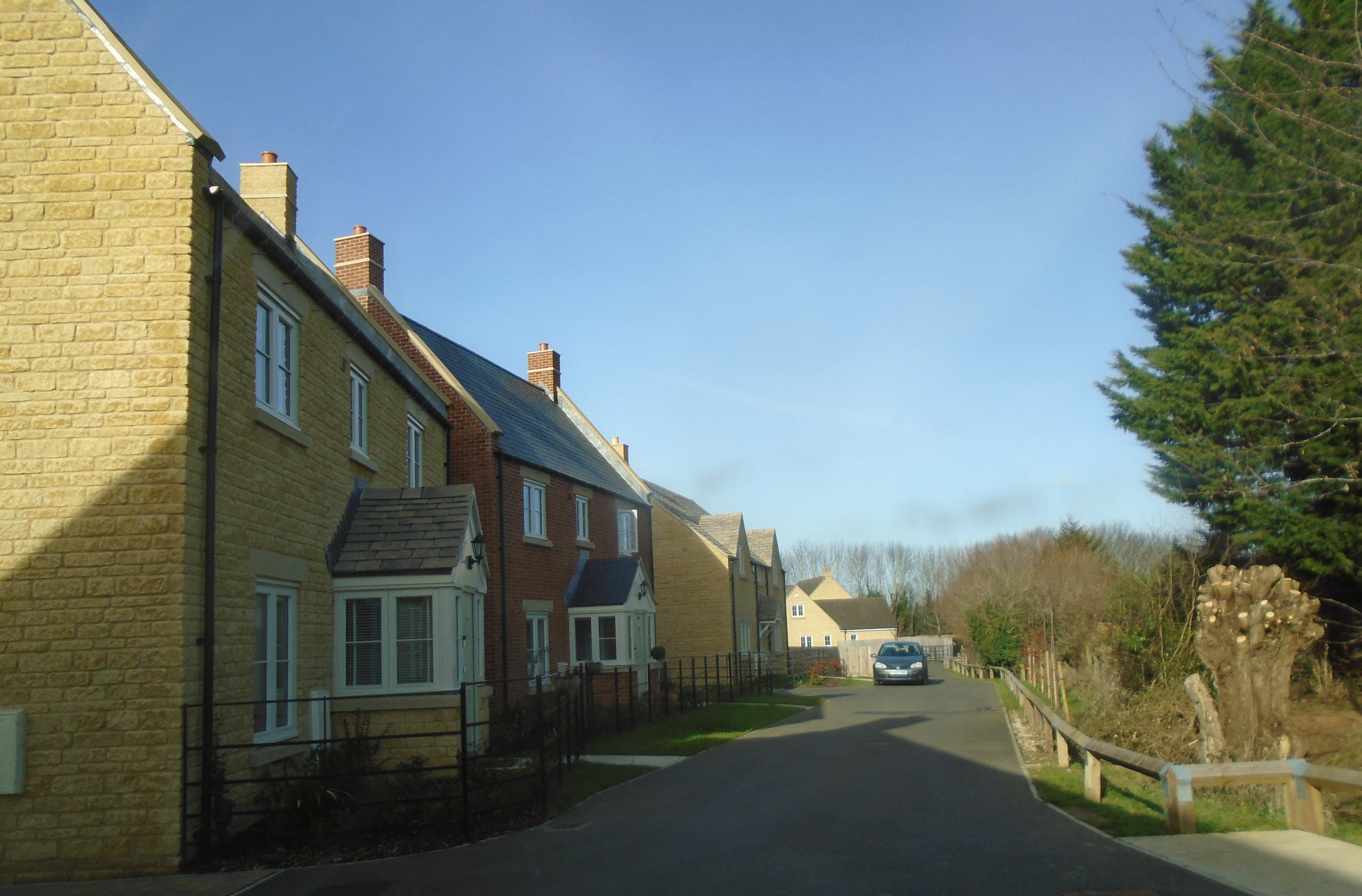 Houses in Hewins Place & Nash Road Willersey